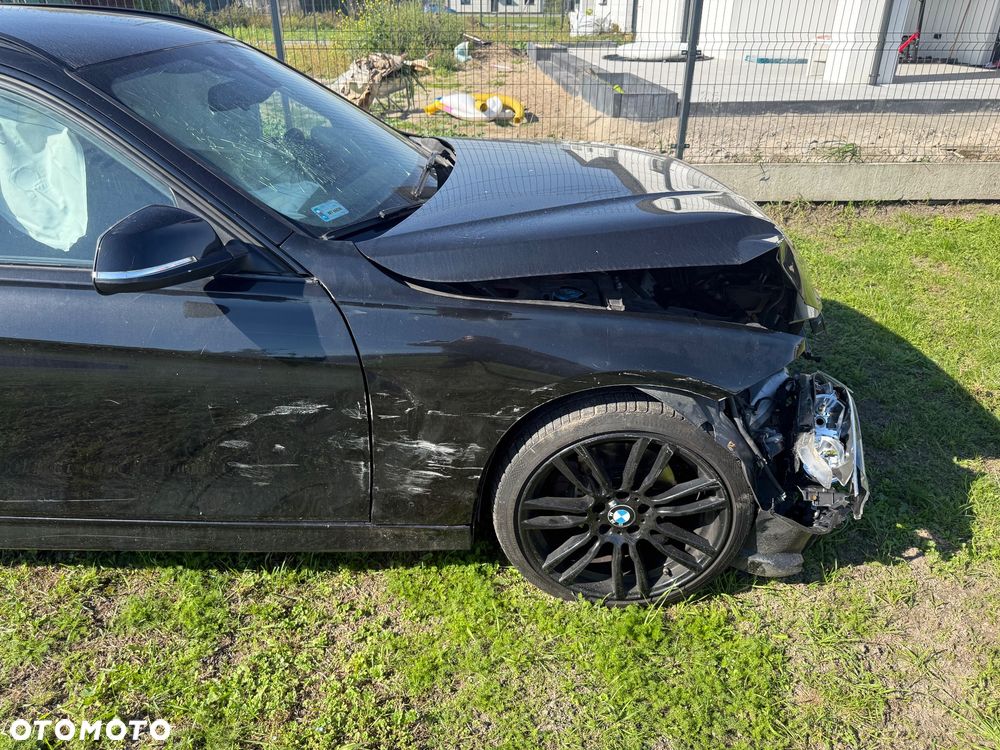 BMW Seria 3 320d M Sport - 11