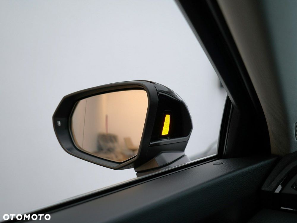 Audi Q3 Sportback - 12