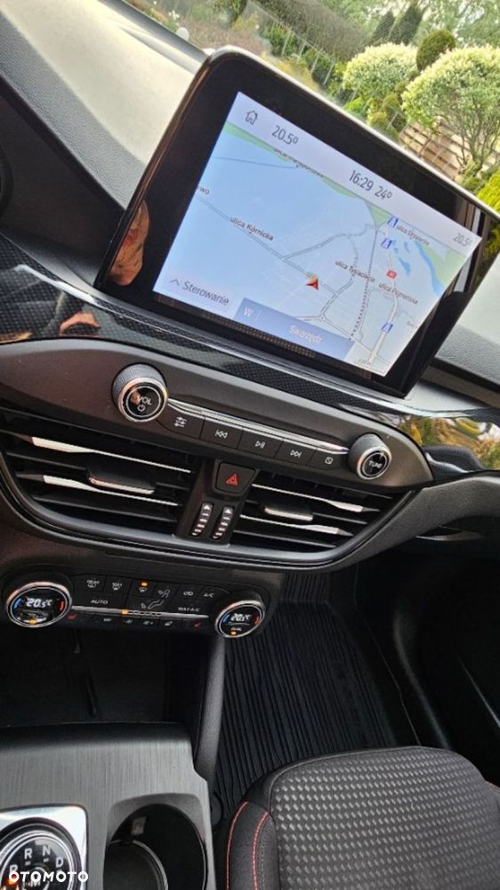 Ford Focus - 34