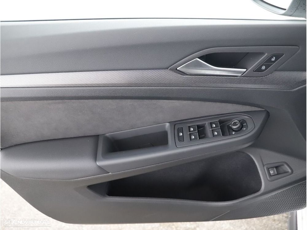VW Golf 1.5 TSI e-Hybrid GTE DSG - 27