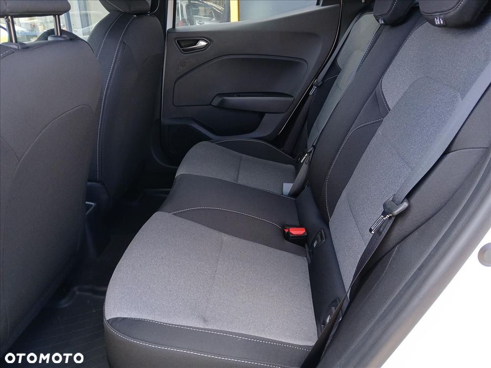 Renault Clio 1.0 TCe Evolution - 11
