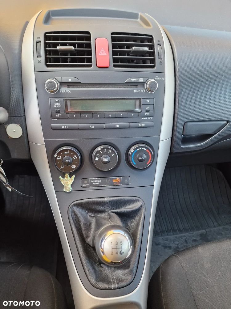 Toyota Auris 1.4 VVT-i Sol - 20