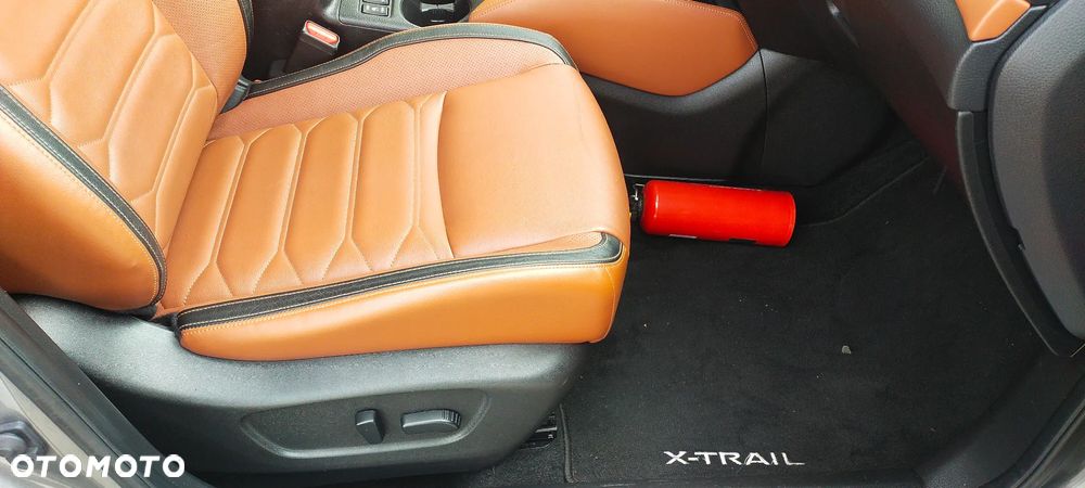 Nissan X-Trail 1.7 dCi Tekna 2WD Xtronic - 12