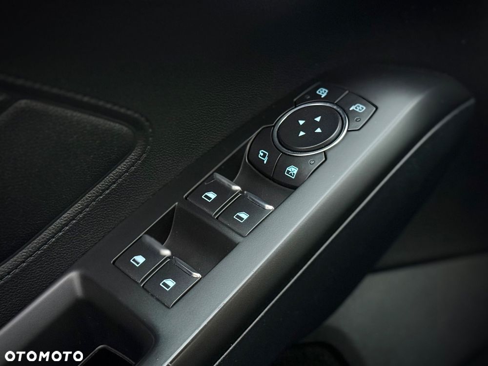 Ford Focus 2.0 EcoBlue Titanium Business - 28