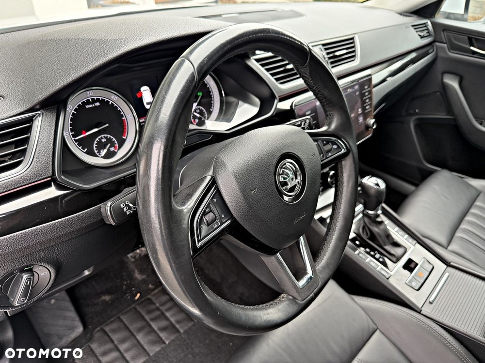 Skoda Superb 2.0 TDI DSG L&K - 16
