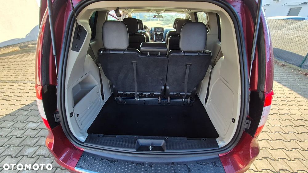 Chrysler Town & Country 3.6 Touring - 11