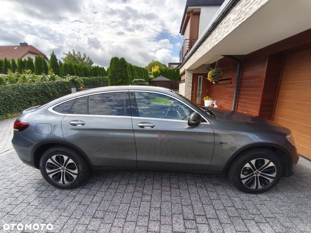 Mercedes-Benz GLC 300 e 4-Matic Business Edition - 10