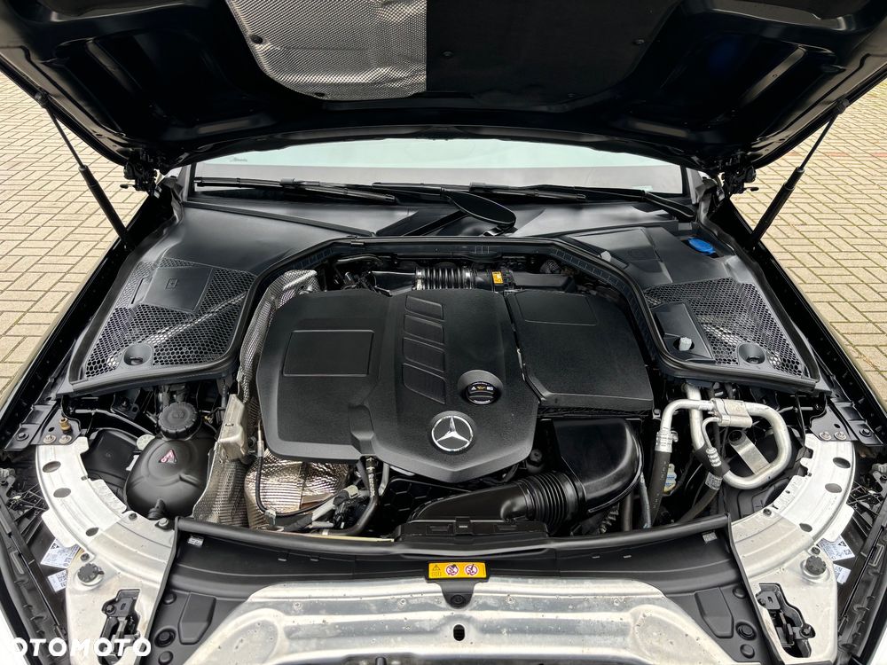 Mercedes-Benz Klasa C 220 d T 9G-TRONIC AMG Line - 27