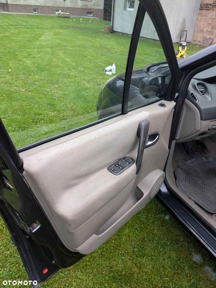 Renault Scenic - 7