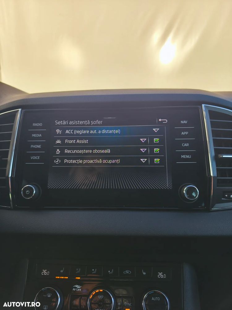 Skoda Karoq 1.5 TSI DSG Tour - 16