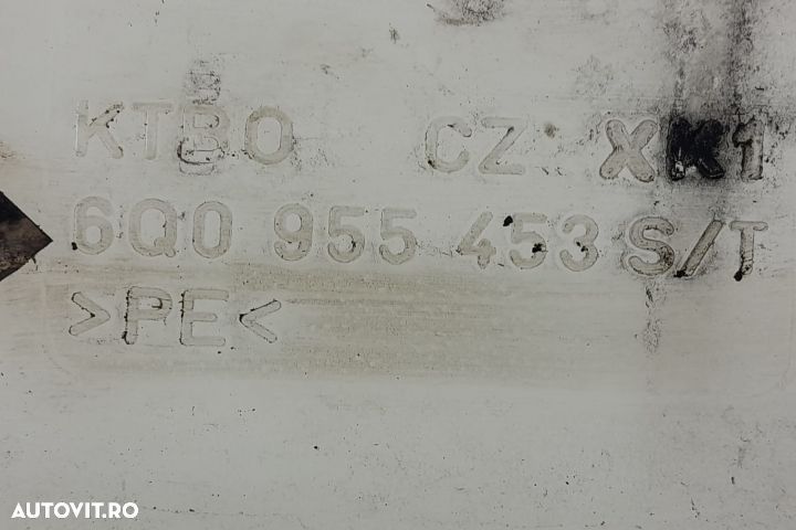 Vas lichid parbriz 1.9 tdi 6q0955453s Volkswagen VW Polo 4 9N [2001 - - 2