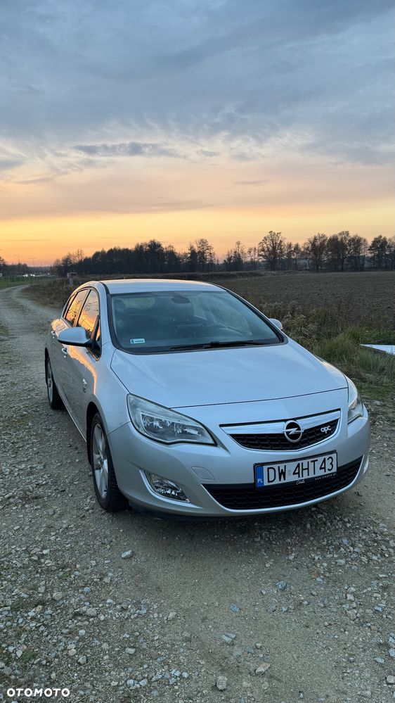 Opel Astra - 2