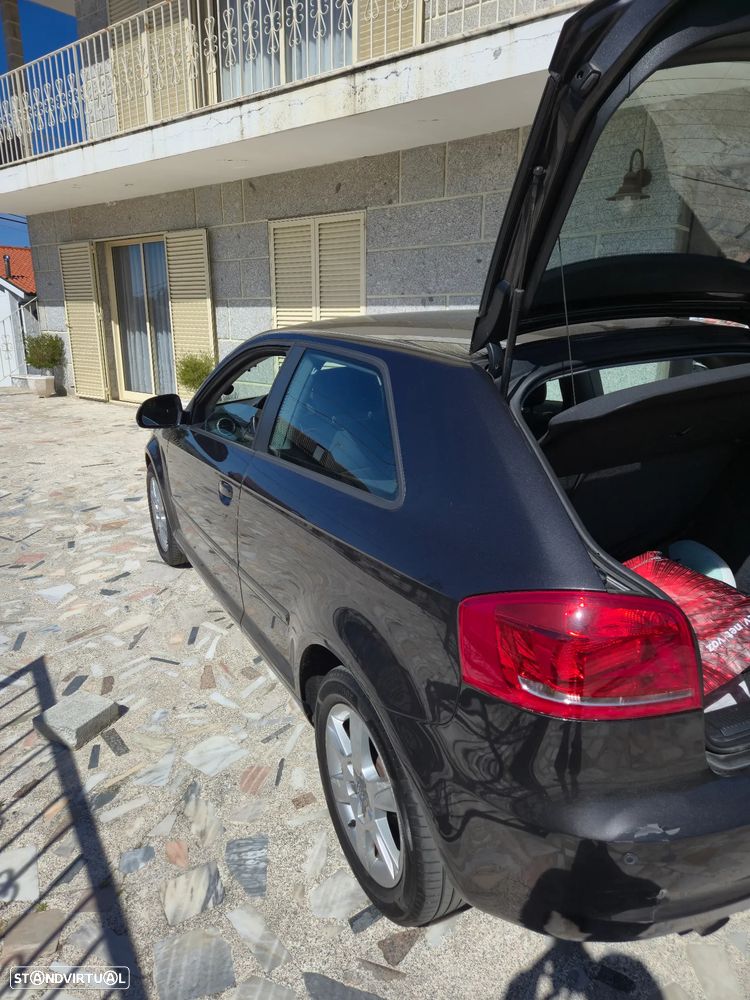 Audi A3 1.6 TDI Attraction - 5