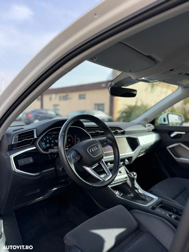 Audi Q3 2.0 35 TDI S tronic quattro Advanced - 11
