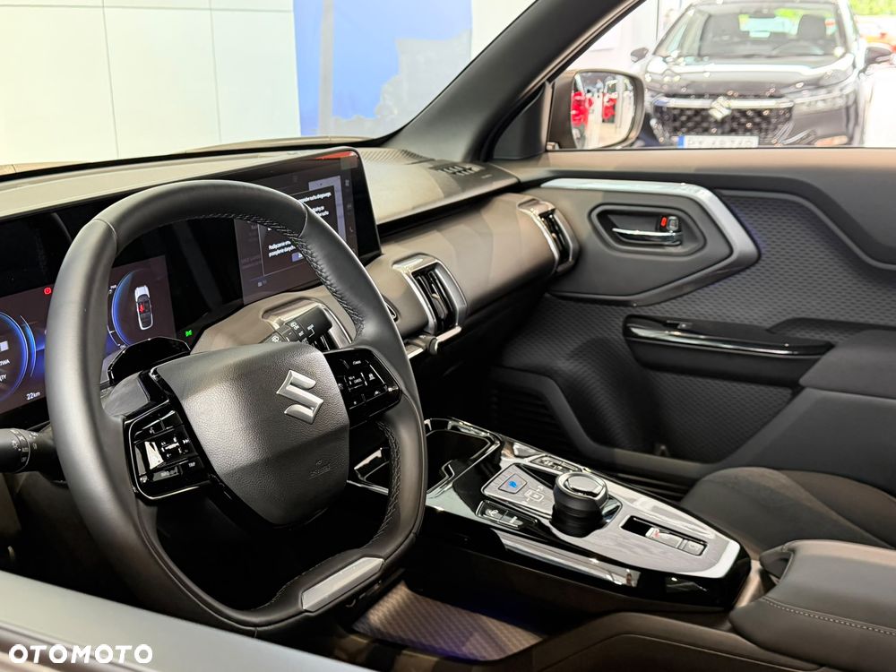 Suzuki e VITARA - 13