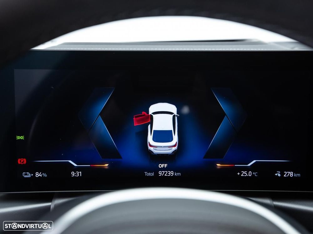 BMW i4 eDrive40 Pack Desportivo M - 31