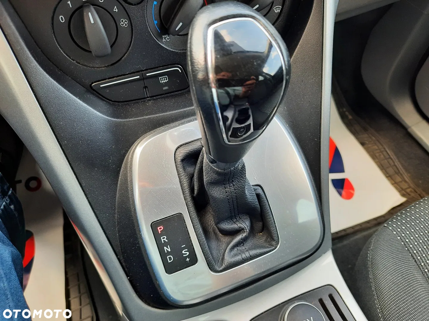 Ford Grand C-MAX 2.0 TDCi SYNC Edition - 37