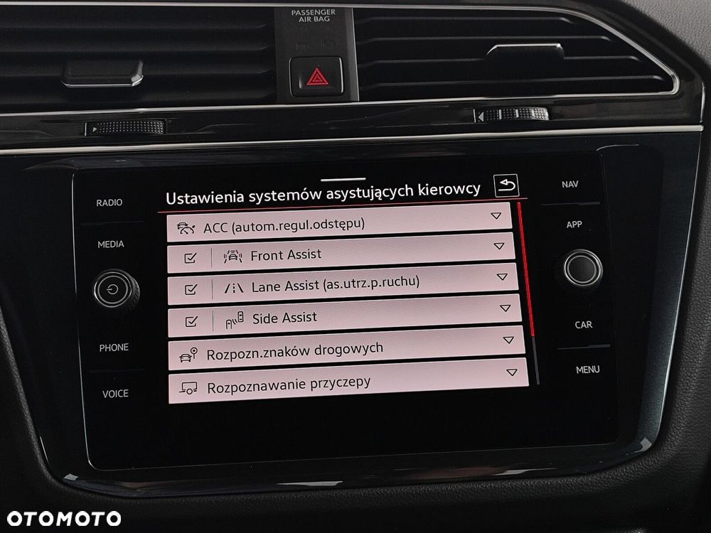 Volkswagen Tiguan 2.0 TDI SCR 4Mot R-Line DSG - 32