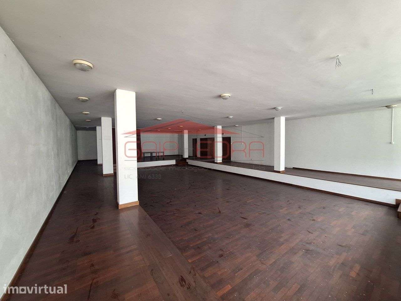 Loja 500 m2 ideal transformar habitação cidade do Porto em Campanhã - Grande imagem: 5/22