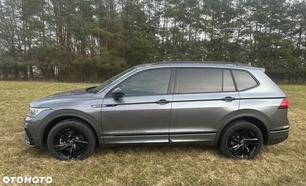 Volkswagen Tiguan - 1