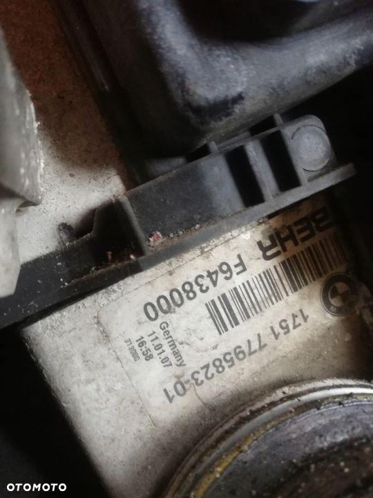 BMW E60 E61 2.0D CHŁODNICE KOMPLET 7798294 - 5