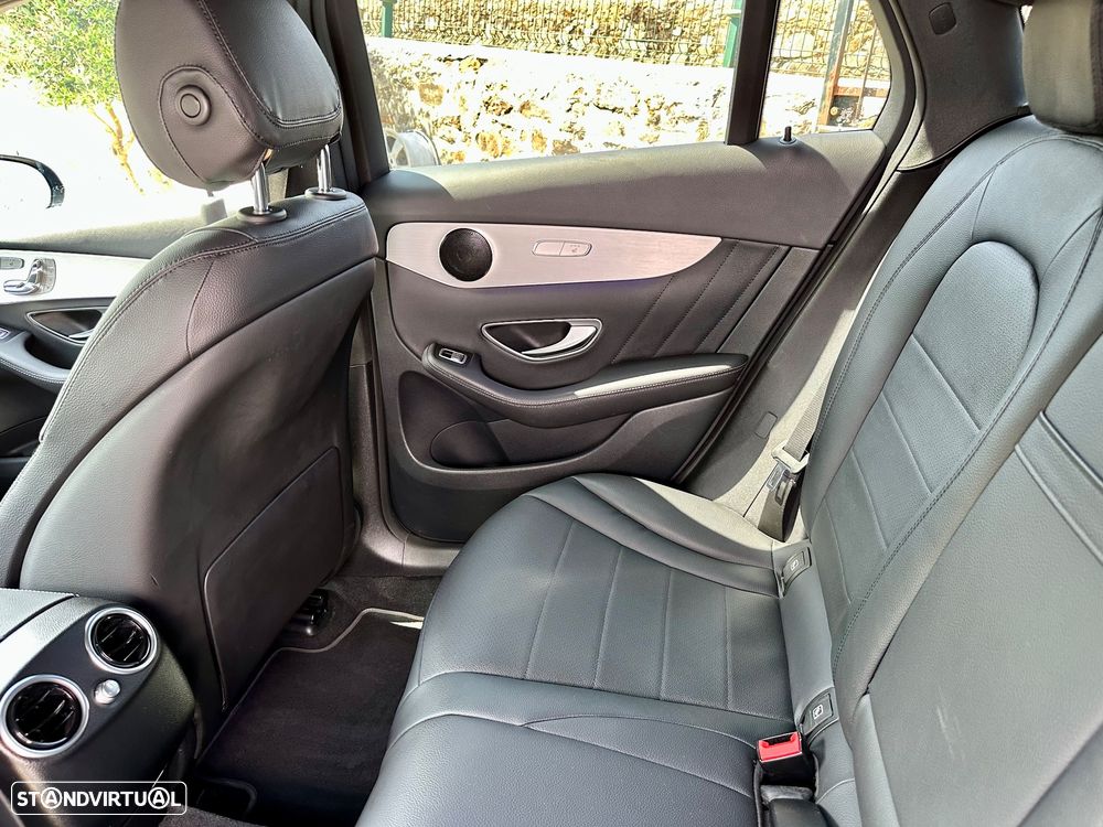 Mercedes-Benz GLC 300 de Coupé 4Matic - 44