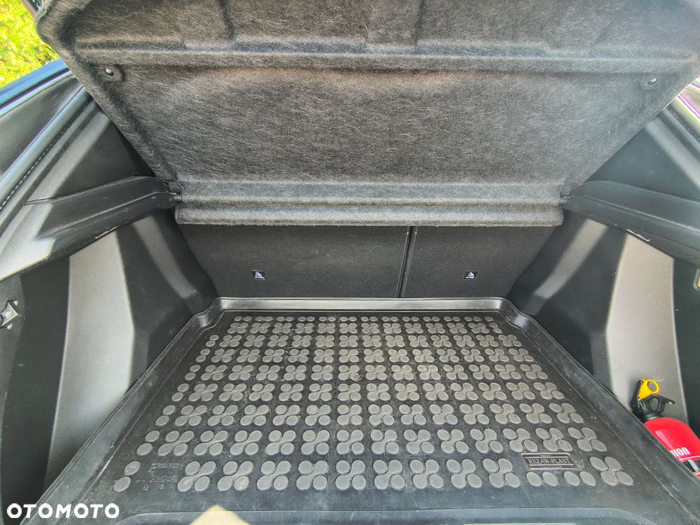 Peugeot 2008 1.2 PureTech Allure Pack S&S - 5