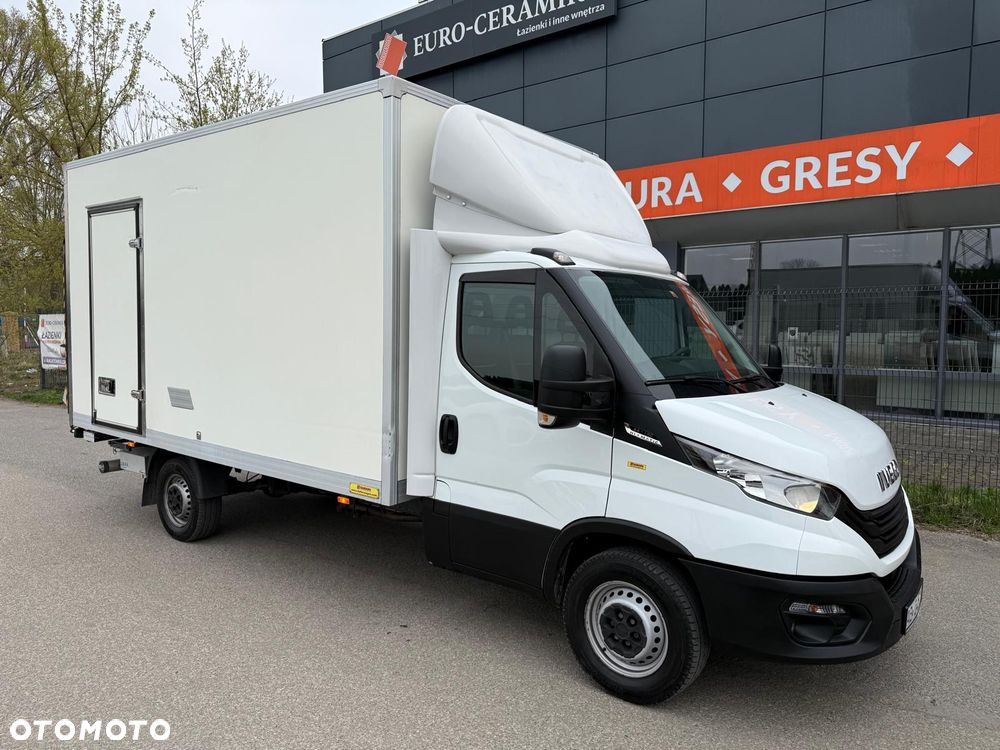 Iveco Daily 35S180, 3.0 180KM, Kontener+winda, HiMatic, Bardzo zadbany - 1