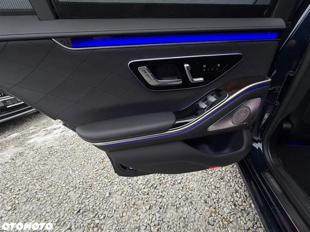 Mercedes-Benz Klasa S 580e 4Matic 9G-TRONIC - 32