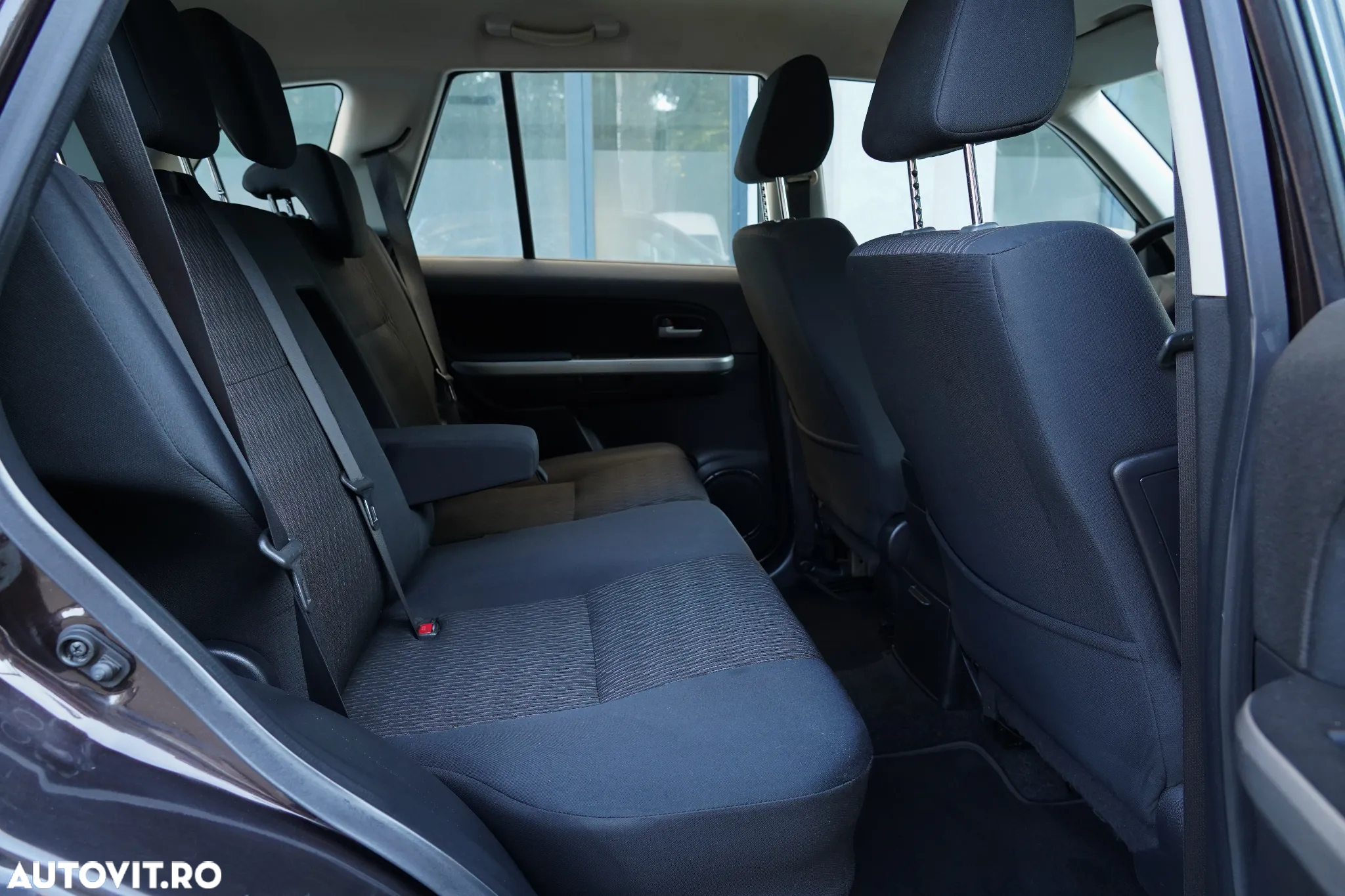 Suzuki Grand Vitara 1.9 DDiS X30 - 7