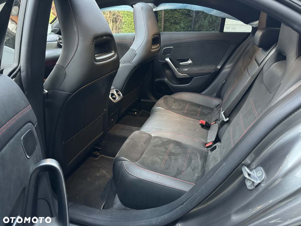Mercedes-Benz CLA 250 4-Matic AMG Line 7G-DCT - 13