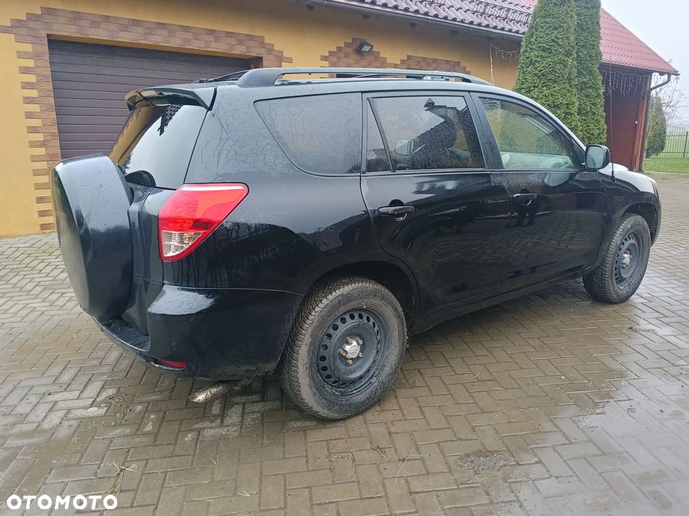 Toyota RAV4 - 2