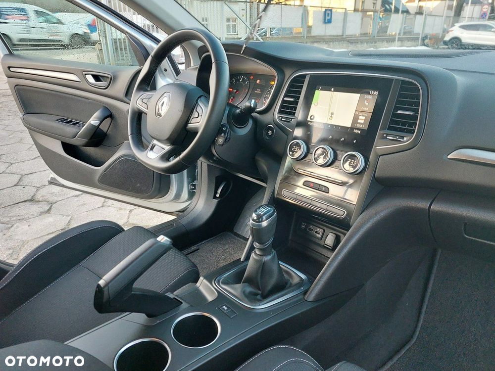 Renault Megane 1.5 Blue dCi Intens - 16