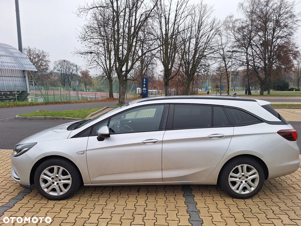 Opel Astra 1.6 CDTI Enjoy - 1