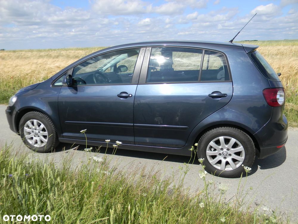 Volkswagen Golf Plus 2.0 FSI Comfortline - 6