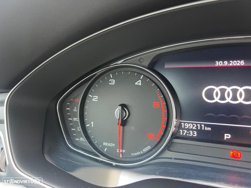 Audi A4 35 TDI S tronic - 12