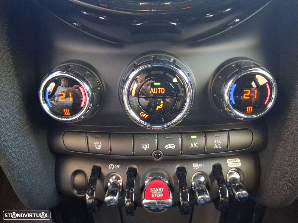MINI 3 Portas John Cooper Works - 25