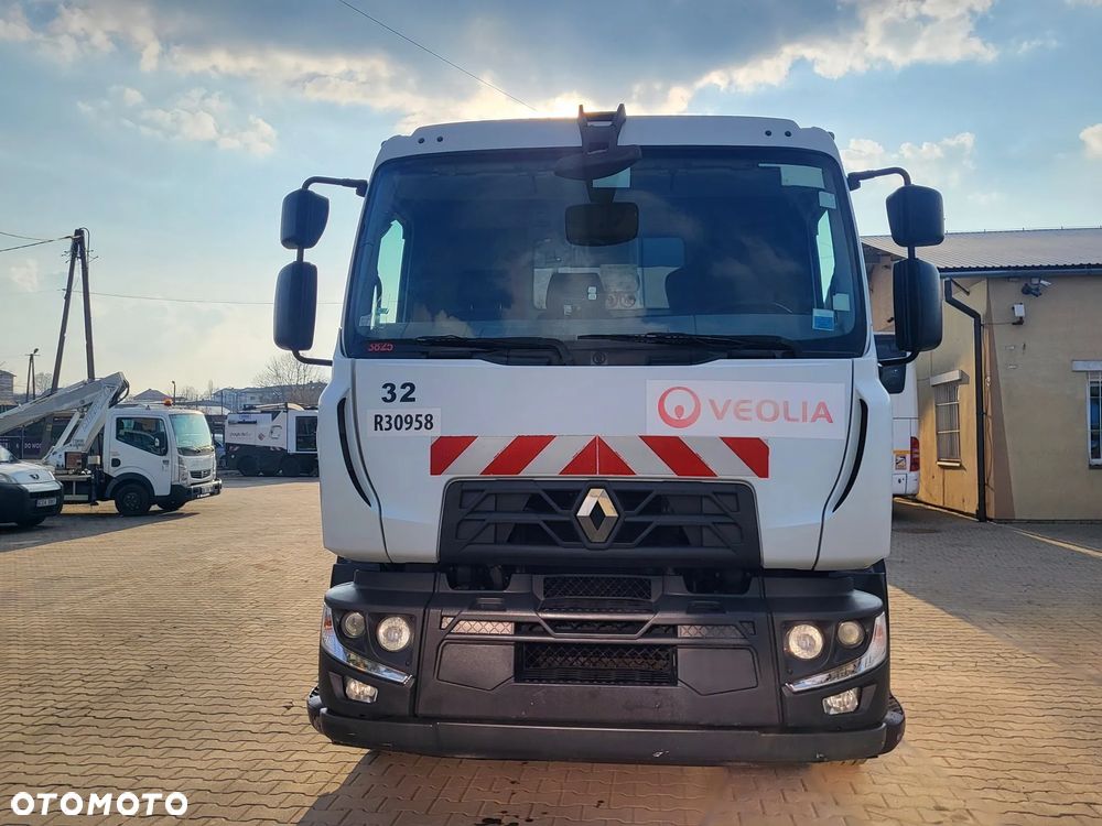 Renault D Wide 19 - 2