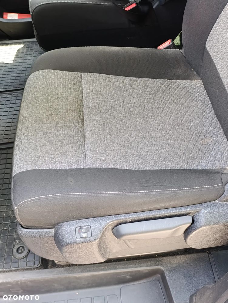 Peugeot Traveller 2.0 BlueHDi Long Business EAT8 - 20