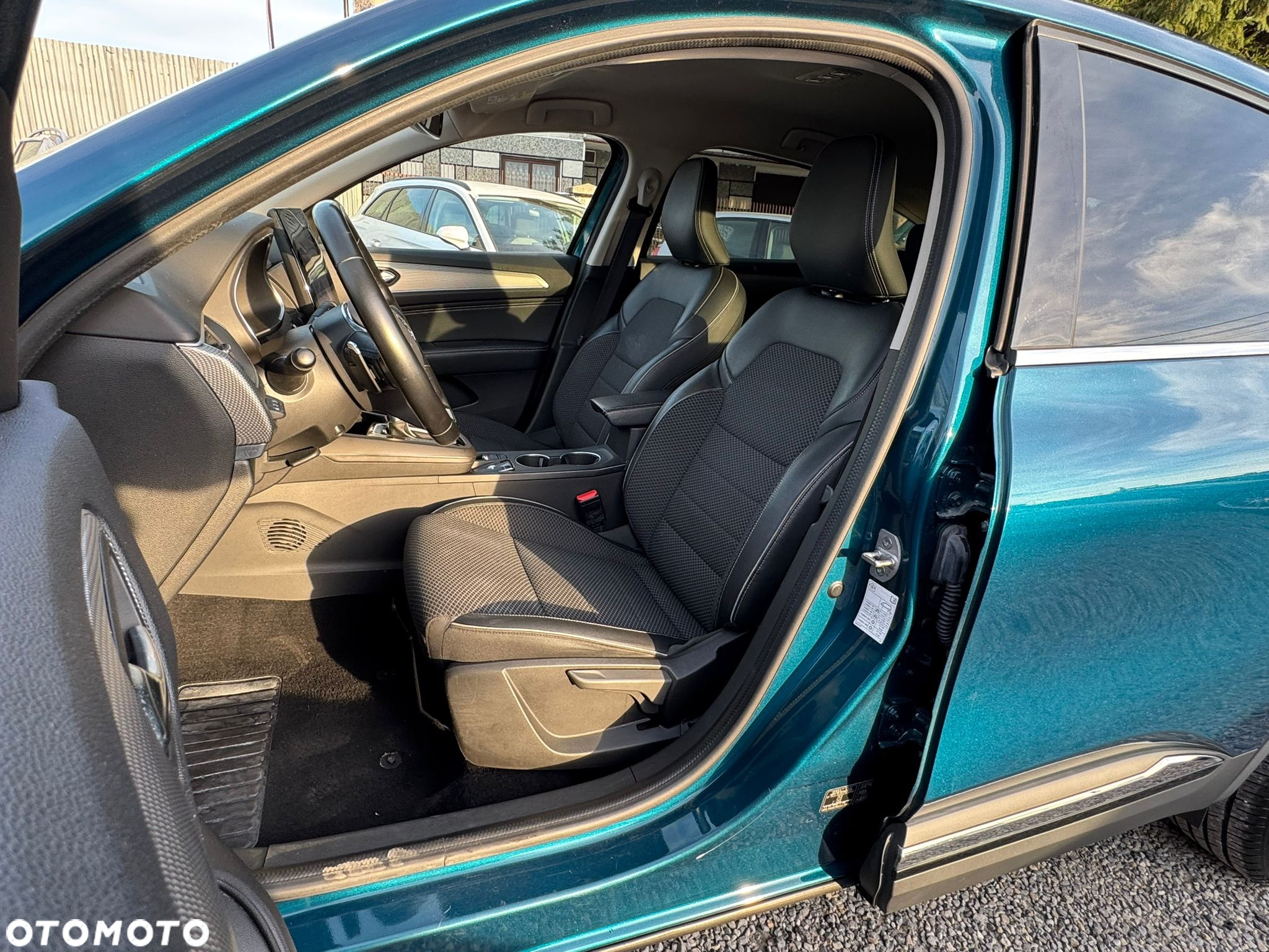Renault Arkana 1.3 TCe mHEV Techno EDC - 11