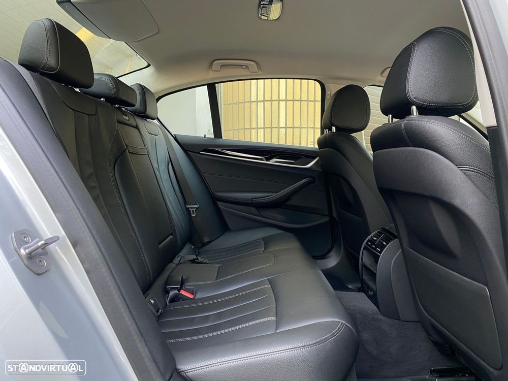 BMW 520 d Auto - 11