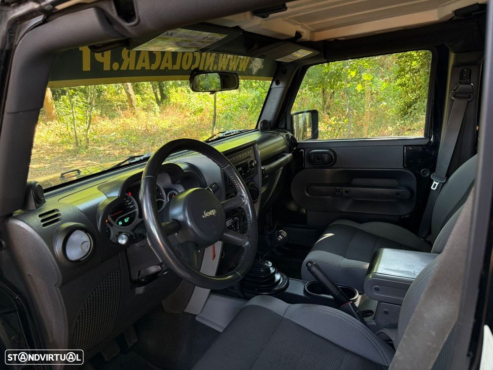 Jeep Wrangler - 24
