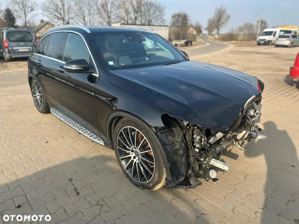 Mercedes-Benz GLC - 3