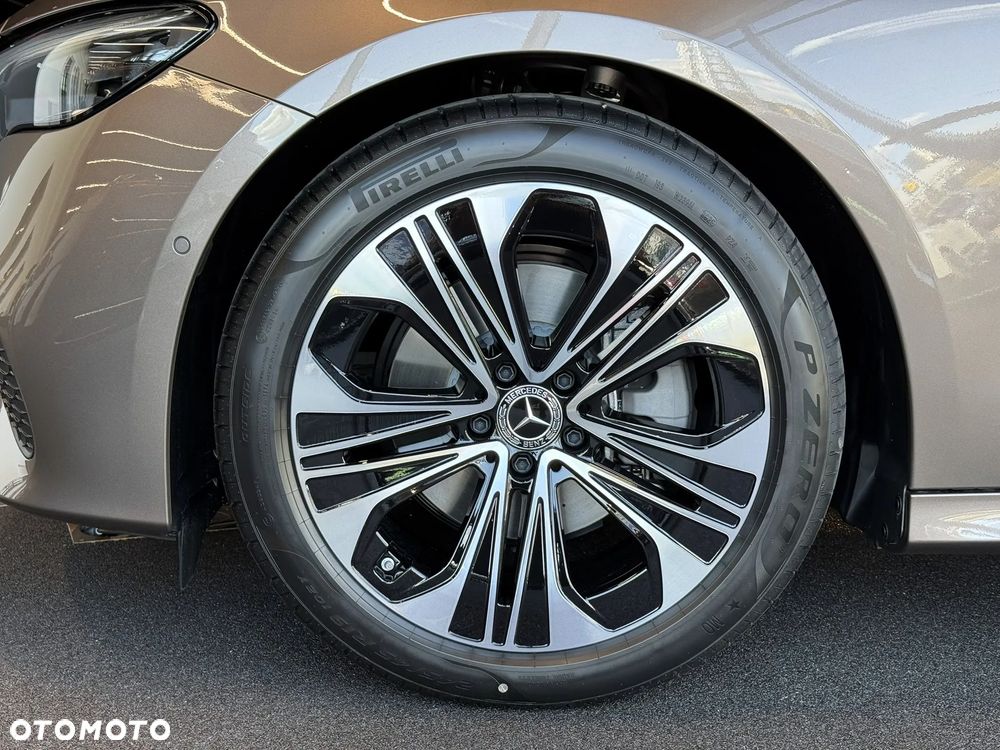 Mercedes-Benz Klasa E - 7