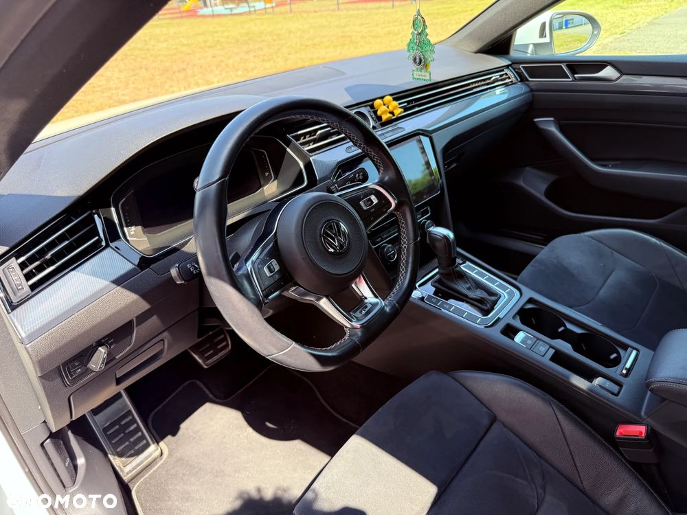 Volkswagen Arteon 2.0 TDI SCR R-Line DSG - 11