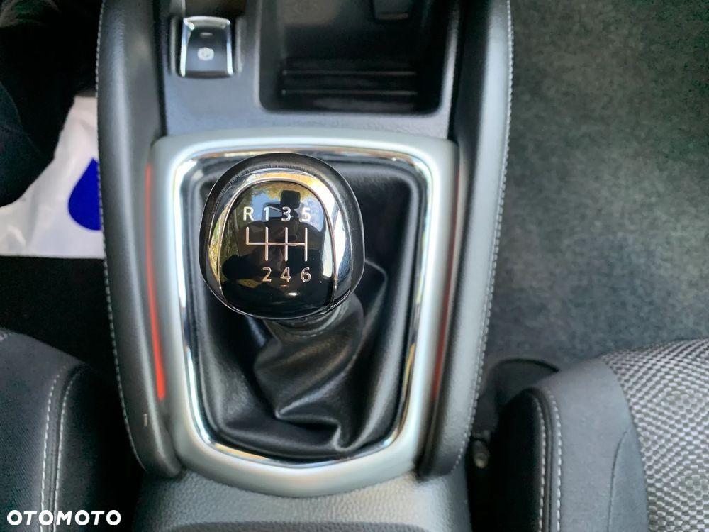 Nissan Qashqai - 27