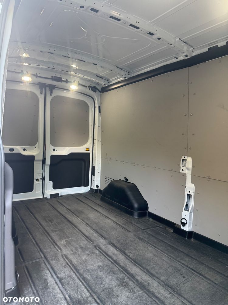 Ford Transit - 7