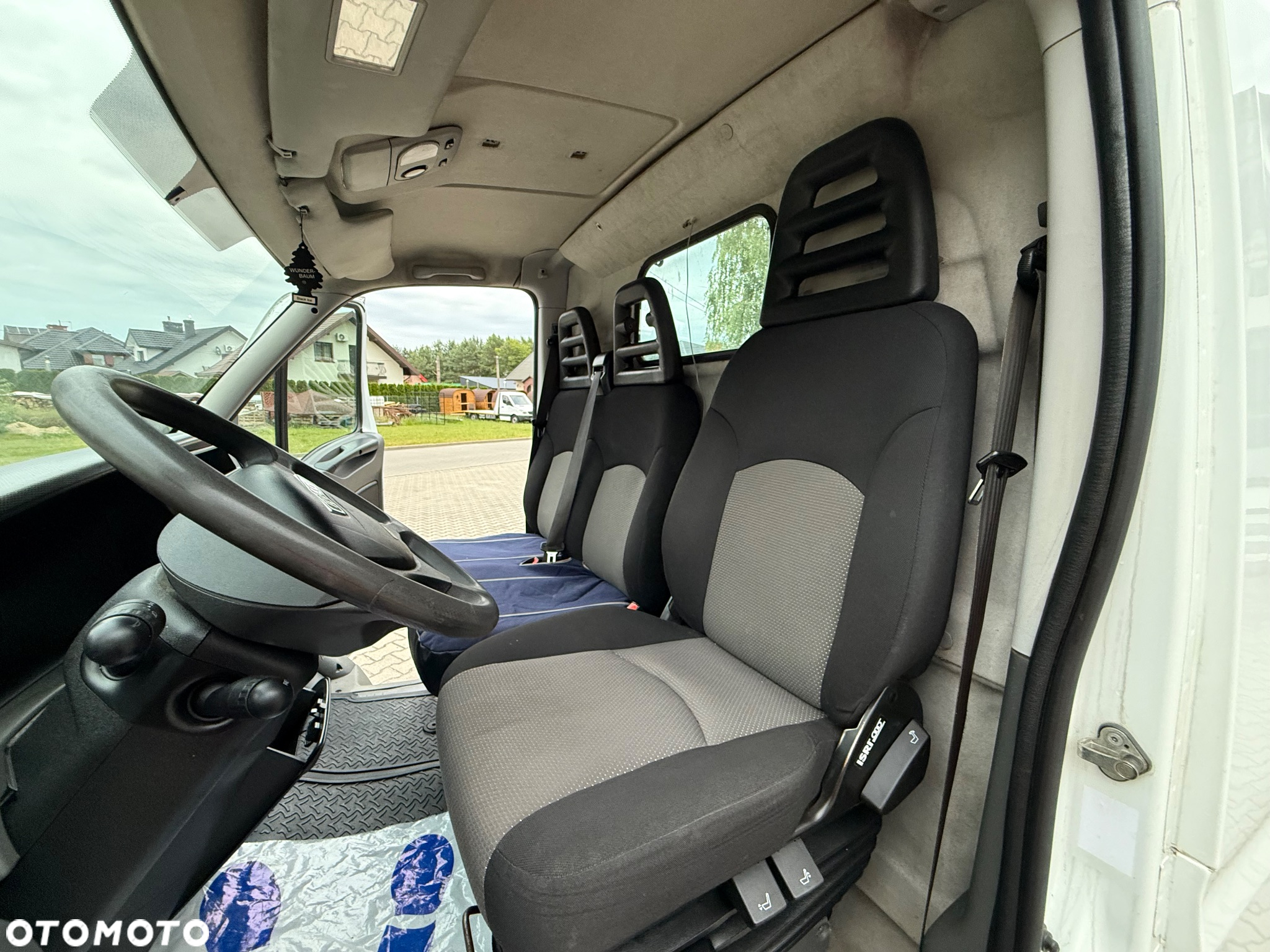 Iveco DAILY 35S - 32