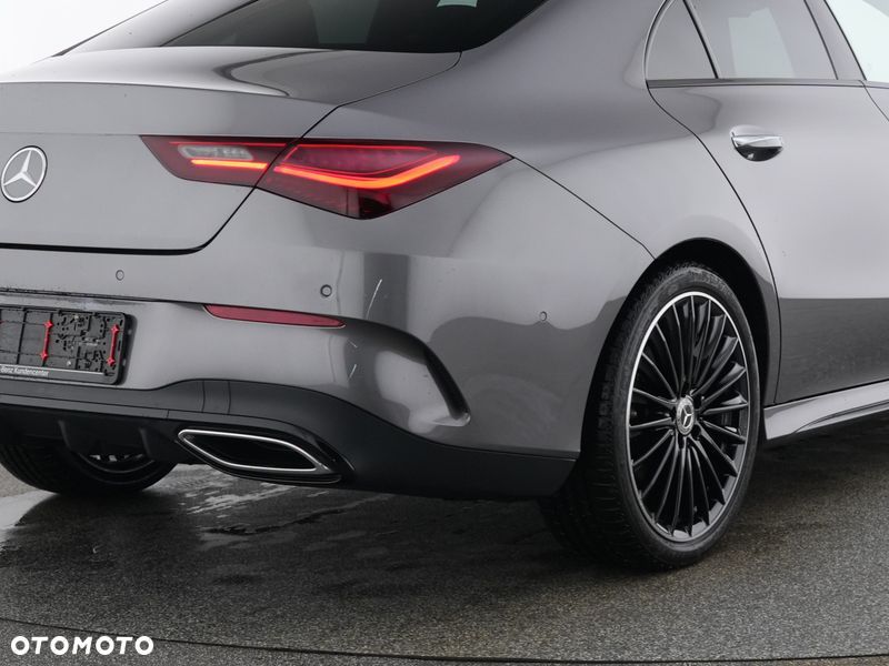 Mercedes-Benz CLA 220 7G-DCT AMG Line - 6