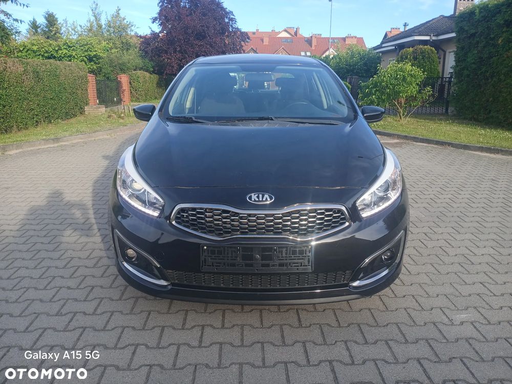 Kia Ceed - 3